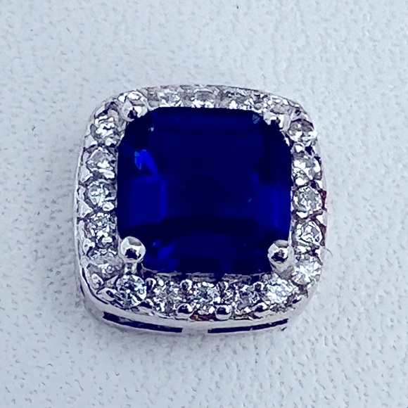 RACHEL ASHWELL, STERLING SILVER WITH CUBIC ZIRCONIA 2 STUD EARRINGS,SILVER COLOR - Picture 5 of 14